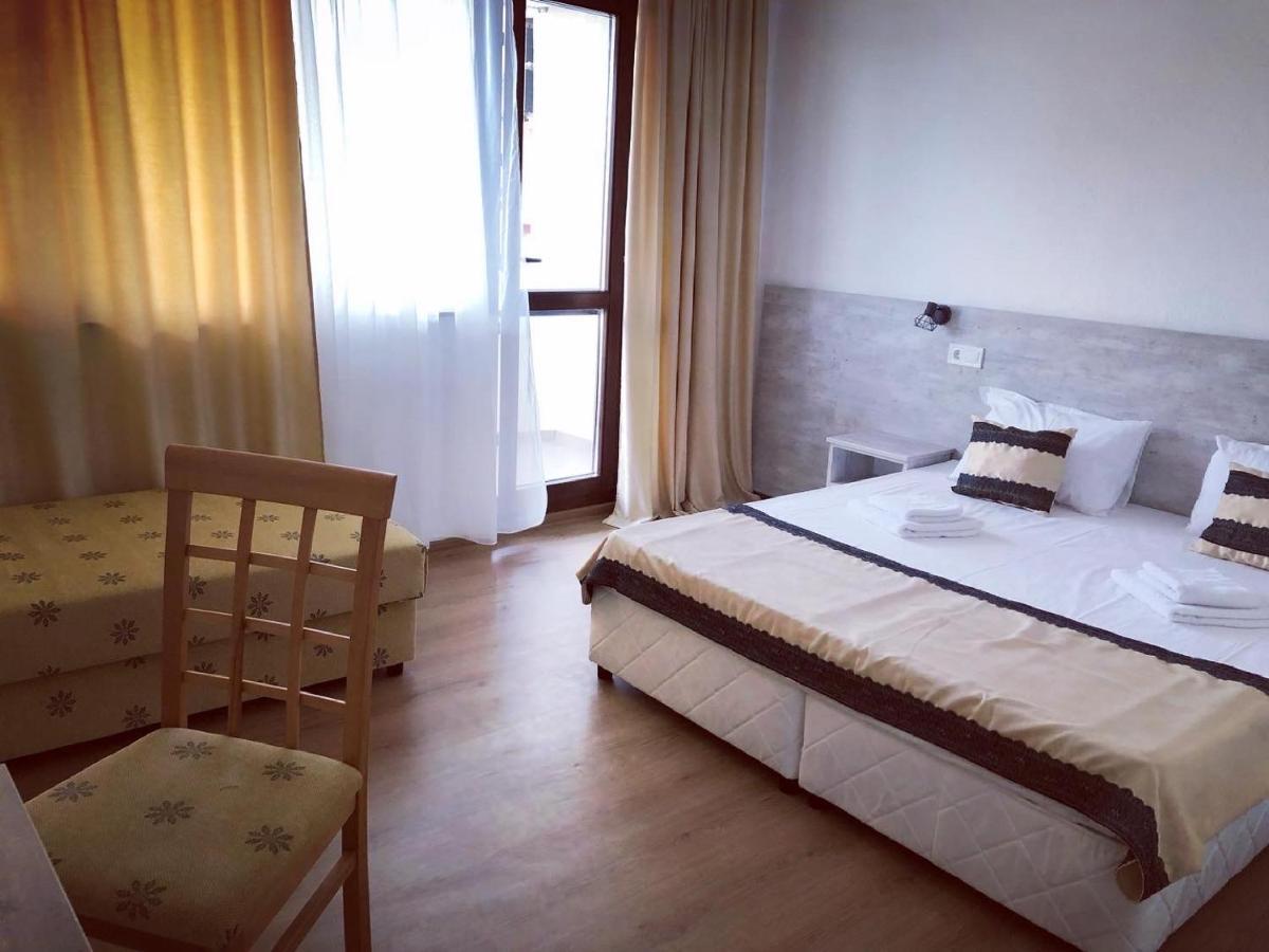 Guest Rooms Southern Nights Varvara  Kültér fotó